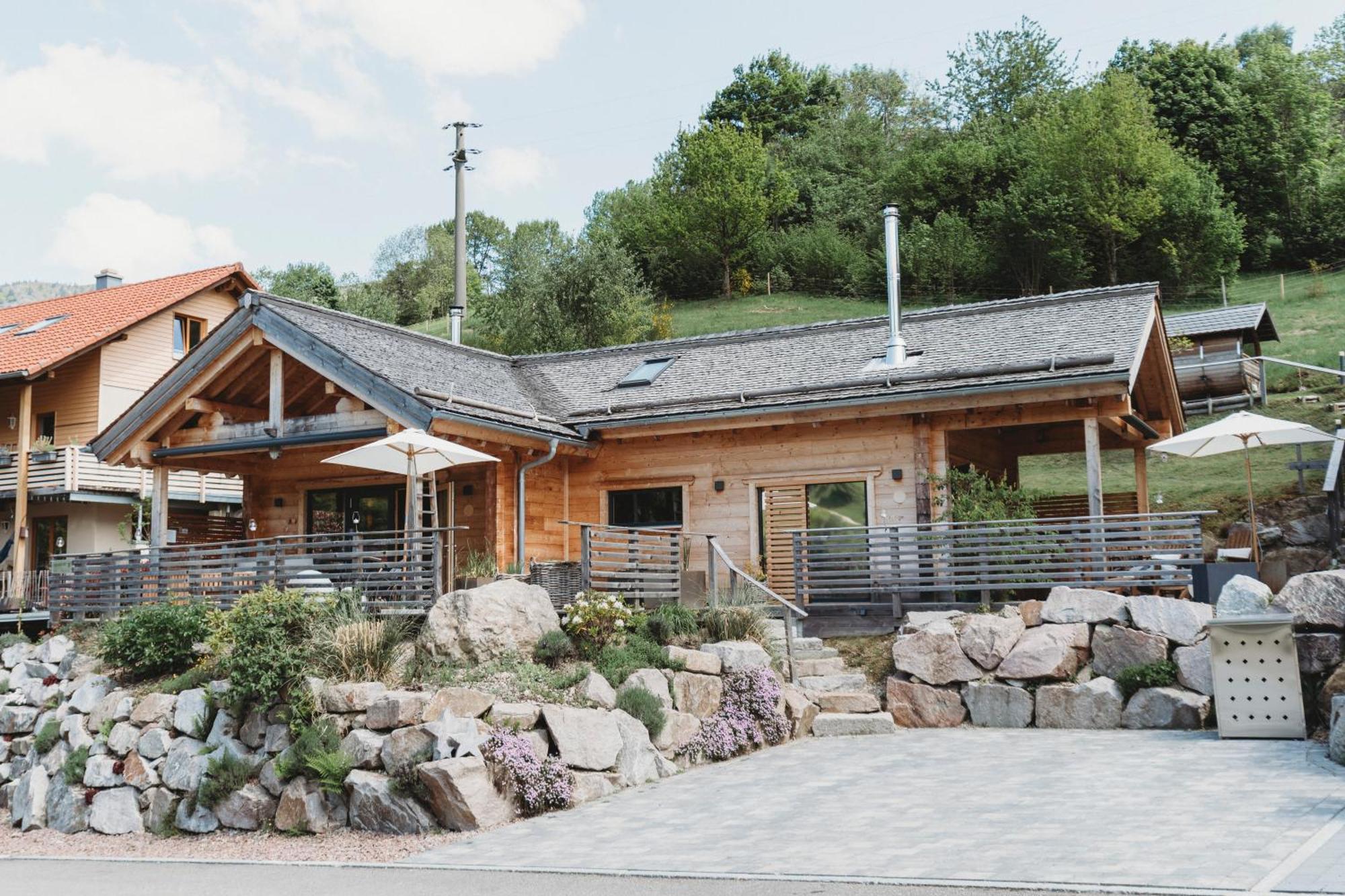 Lieblingsort - Schwarzwald Chalet Lodges Neuenweg Exterior photo