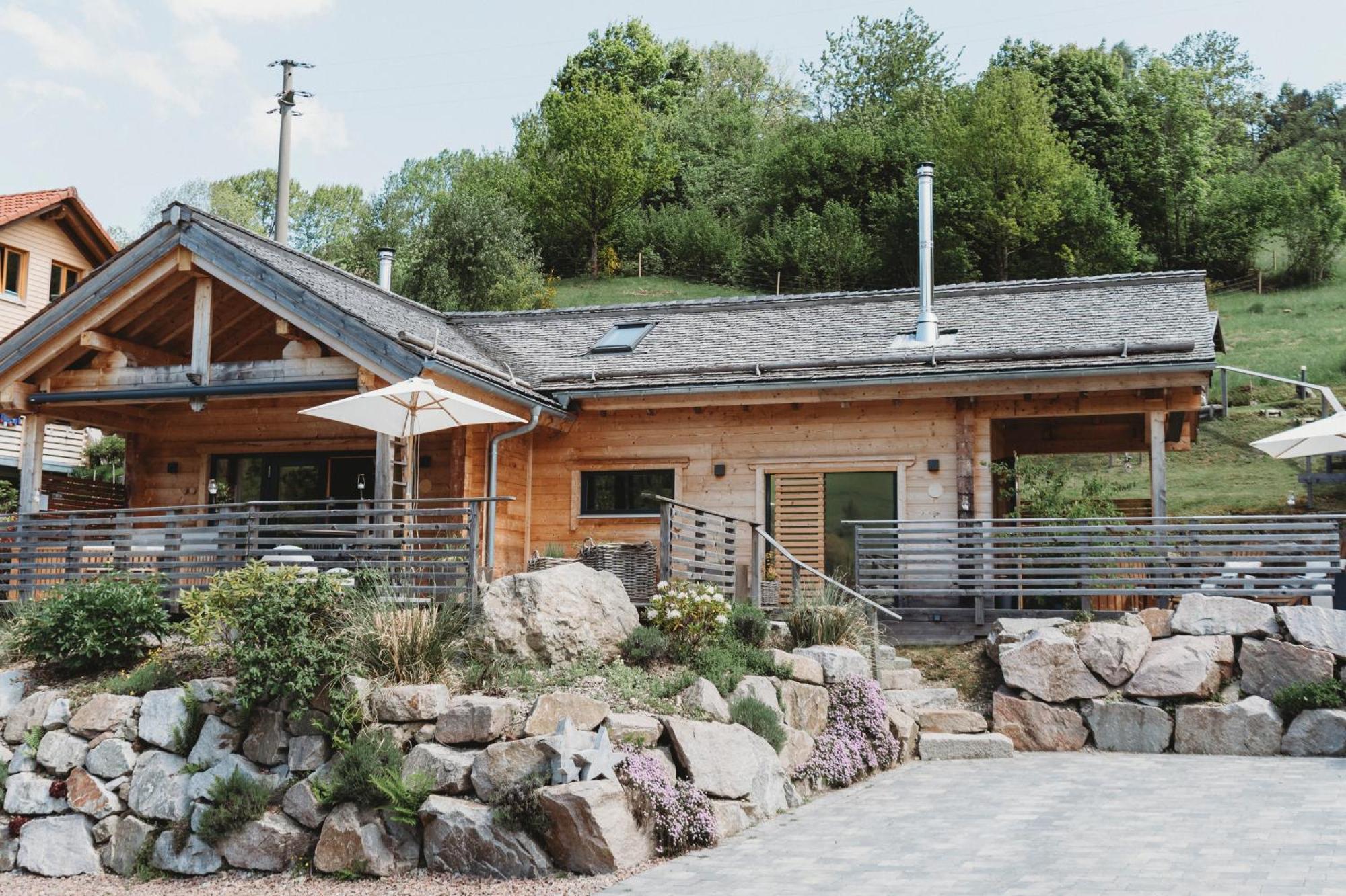 Lieblingsort - Schwarzwald Chalet Lodges Neuenweg Exterior photo